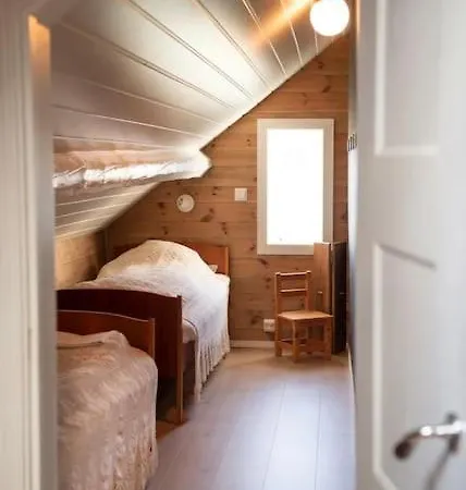 Koselig Gammelt Gardstun Στάβανγκερ