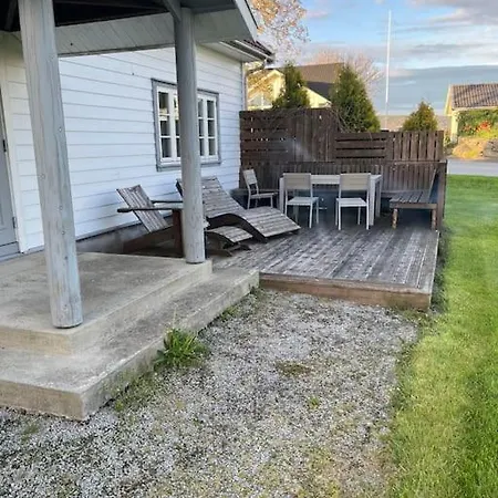 Apartman Koselig Gammelt Gardstun