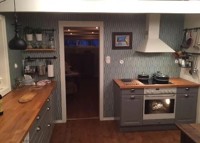 Koselig Gammelt Gårdstun Stavanger