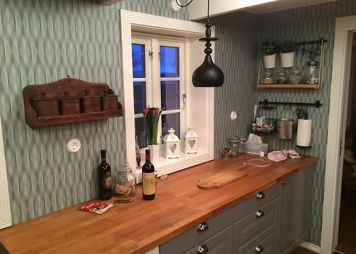 Koselig Gammelt Gårdstun Stavanger