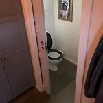 Leilighet Koselig Gammelt Gårdstun *