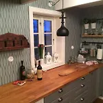 Koselig Gammelt Gårdstun Stavanger